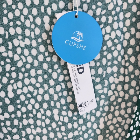 Cupshe Maxi Dress Green and White Tie Front Medium NWT - Picture 4 of 8